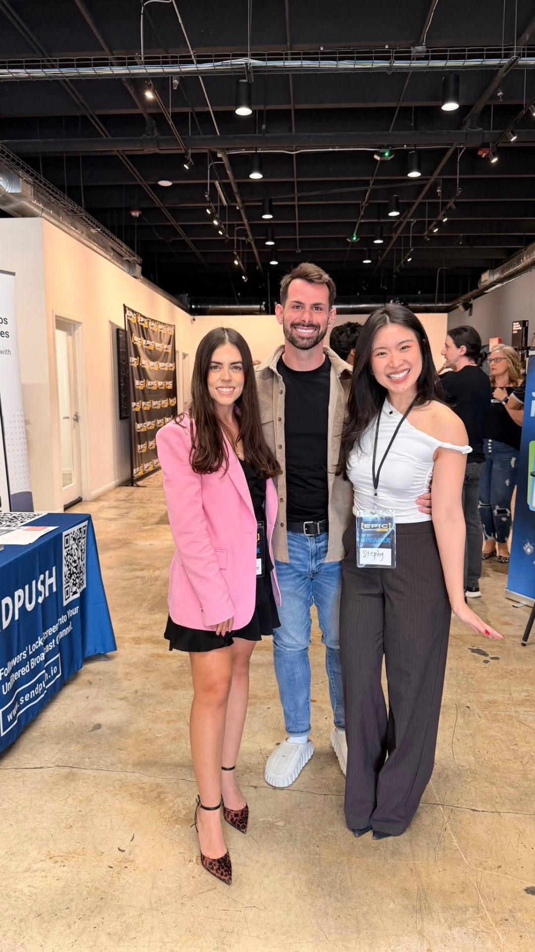 Speakers networking with Stephy Chen